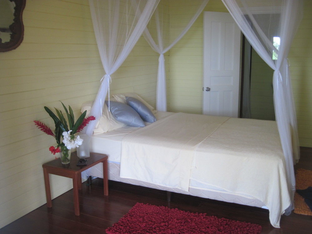 Sand Dollar Beach Bed & Breakfast Bocas del Toro Exterior photo
