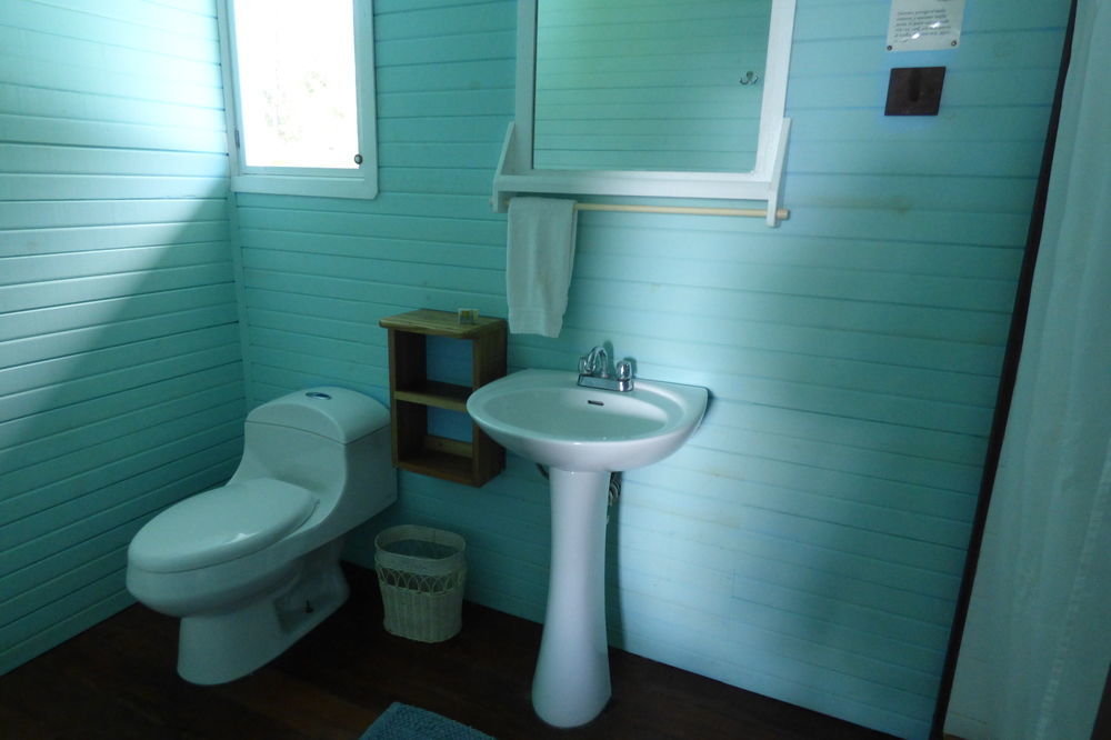 Sand Dollar Beach Bed & Breakfast Bocas del Toro Exterior photo